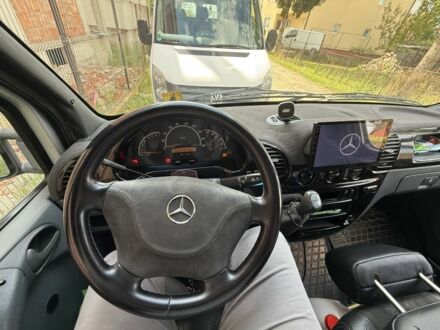 Серый Мерседес Sprinter, объемом двигателя 2.7 л и пробегом 250 тыс. км за 12500 $, фото 1 на Automoto.ua