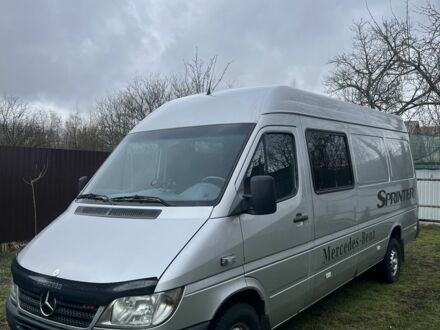 Серый Мерседес Sprinter, объемом двигателя 0.27 л и пробегом 700 тыс. км за 11200 $, фото 1 на Automoto.ua