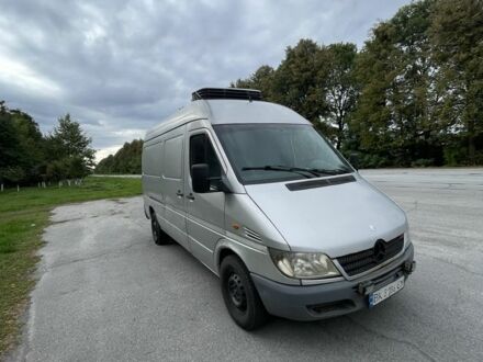 Серый Мерседес Sprinter, объемом двигателя 2.7 л и пробегом 350 тыс. км за 5575 $, фото 1 на Automoto.ua