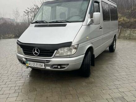 Мерседес Sprinter 2004 в Сваляве на Automoto.ua Серый Мерседес Sprinter, объемом двигателя 2.3 л и пробегом 690 тыс. км за 8000 $, фото 1 на Automoto.ua