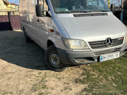 Серый Мерседес Sprinter, объемом двигателя 2.15 л и пробегом 520 тыс. км за 7000 $, фото 1 на Automoto.ua