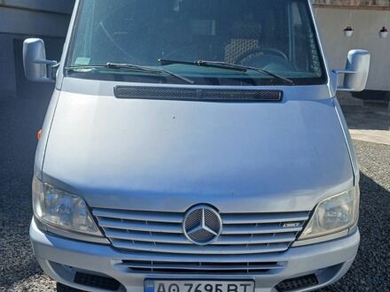 Серый Мерседес Sprinter, объемом двигателя 2.3 л и пробегом 350 тыс. км за 8500 $, фото 1 на Automoto.ua