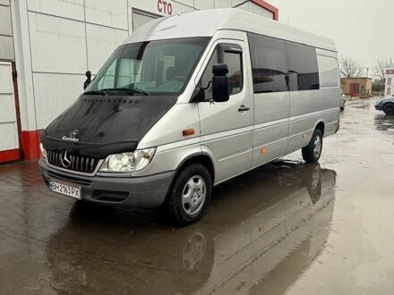 Серый Мерседес Sprinter, объемом двигателя 2.69 л и пробегом 500 тыс. км за 8000 $, фото 1 на Automoto.ua