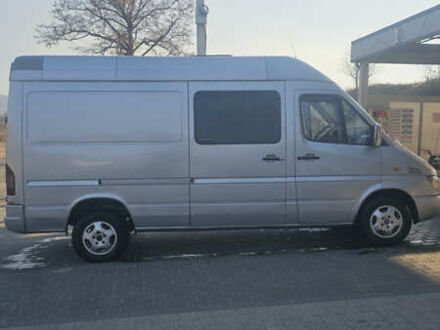 Мерседес Sprinter 2004 у Сваляве на Automoto.ua Сірий Мерседес Sprinter, об'ємом двигуна 2.2 л та пробігом 300 тис. км за 7300 $, фото 1 на Automoto.ua