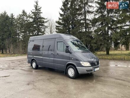 Серый Мерседес Sprinter, объемом двигателя 2.2 л и пробегом 889 тыс. км за 8200 $, фото 1 на Automoto.ua
