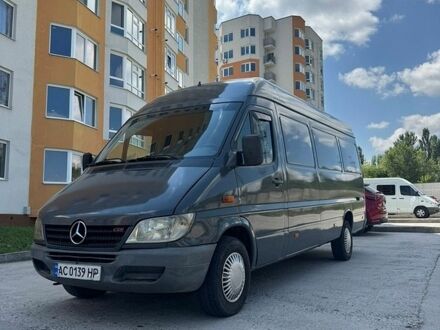 Серый Мерседес Sprinter, объемом двигателя 2.1 л и пробегом 590 тыс. км за 8799 $, фото 1 на Automoto.ua