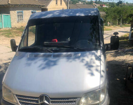 Сірий Мерседес Sprinter, об'ємом двигуна 0 л та пробігом 600 тис. км за 9000 $, фото 1 на Automoto.ua