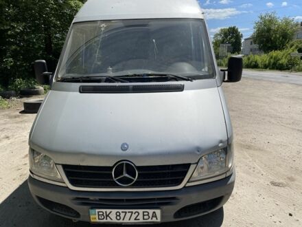 Серый Мерседес Sprinter, объемом двигателя 2.7 л и пробегом 265 тыс. км за 7500 $, фото 1 на Automoto.ua