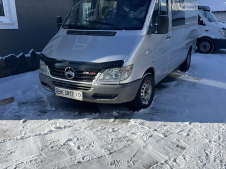 Серый Мерседес Sprinter, объемом двигателя 2.7 л и пробегом 470 тыс. км за 9000 $, фото 1 на Automoto.ua