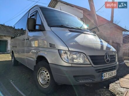 Серый Мерседес Sprinter, объемом двигателя 2.1 л и пробегом 501 тыс. км за 8000 $, фото 1 на Automoto.ua