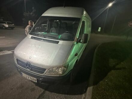 Сірий Мерседес Sprinter, об'ємом двигуна 0 л та пробігом 650 тис. км за 4200 $, фото 1 на Automoto.ua