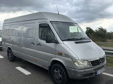Серый Мерседес Sprinter, объемом двигателя 2.7 л и пробегом 288 тыс. км за 14000 $, фото 1 на Automoto.ua