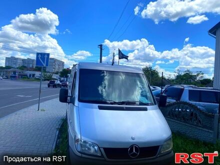 Серый Мерседес Sprinter, объемом двигателя 2.1 л и пробегом 433 тыс. км за 8200 $, фото 1 на Automoto.ua