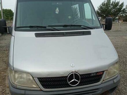 Серый Мерседес Sprinter, объемом двигателя 2.7 л и пробегом 205 тыс. км за 8500 $, фото 1 на Automoto.ua