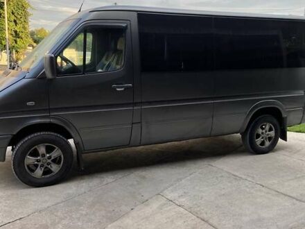 Серый Мерседес Sprinter, объемом двигателя 2.69 л и пробегом 480 тыс. км за 10500 $, фото 1 на Automoto.ua