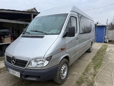 Серый Мерседес Sprinter, объемом двигателя 2.1 л и пробегом 500 тыс. км за 8300 $, фото 1 на Automoto.ua