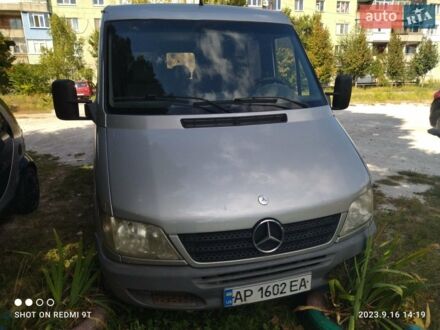 Серый Мерседес Sprinter, объемом двигателя 2.2 л и пробегом 506 тыс. км за 9300 $, фото 1 на Automoto.ua