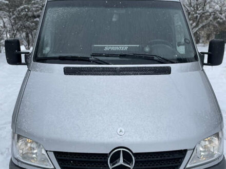 Серый Мерседес Sprinter, объемом двигателя 2.69 л и пробегом 799 тыс. км за 14000 $, фото 1 на Automoto.ua