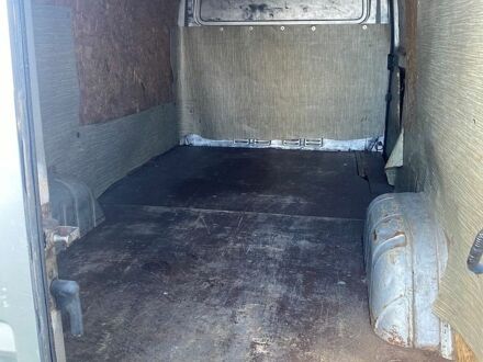 Серый Мерседес Sprinter, объемом двигателя 2.15 л и пробегом 433 тыс. км за 8200 $, фото 1 на Automoto.ua