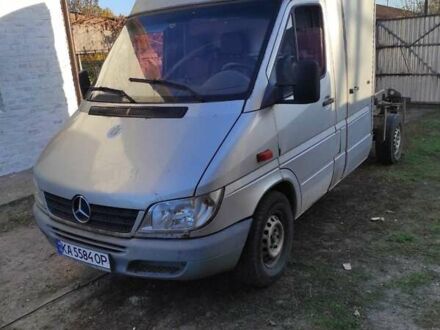 Мерседес Sprinter 2005 в Киеве на Automoto.ua Серый Мерседес Sprinter, объемом двигателя 2.15 л и пробегом 350 тыс. км за 5700 $, фото 1 на Automoto.ua