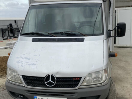 Серый Мерседес Sprinter, объемом двигателя 2.69 л и пробегом 820 тыс. км за 12000 $, фото 1 на Automoto.ua