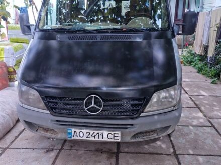 Серый Мерседес Sprinter, объемом двигателя 2.69 л и пробегом 556 тыс. км за 6100 $, фото 1 на Automoto.ua
