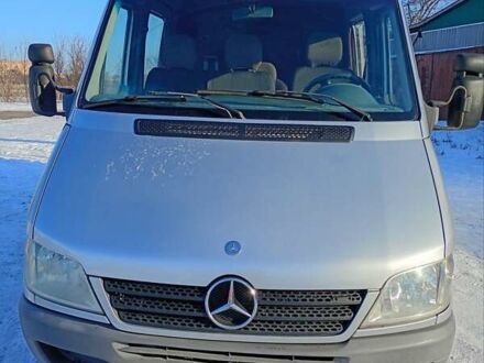 Серый Мерседес Sprinter, объемом двигателя 2.69 л и пробегом 470 тыс. км за 10200 $, фото 1 на Automoto.ua