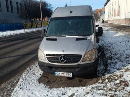 Сірий Мерседес Sprinter, об'ємом двигуна 2.1 л та пробігом 350 тис. км за 7600 $, фото 1 на Automoto.ua