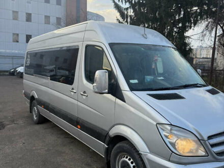 Серый Мерседес Sprinter, объемом двигателя 2.15 л и пробегом 476 тыс. км за 14500 $, фото 1 на Automoto.ua