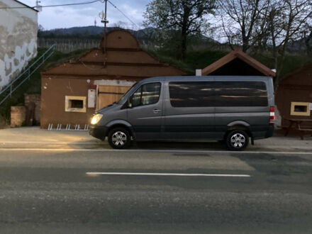 Серый Мерседес Sprinter, объемом двигателя 2.1 л и пробегом 846 тыс. км за 11000 $, фото 1 на Automoto.ua