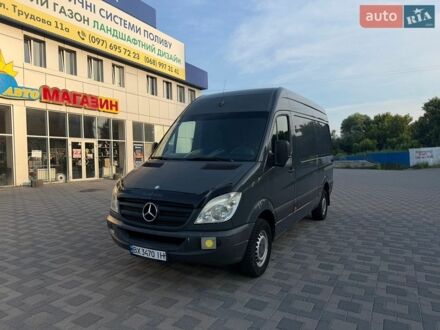 Серый Мерседес Sprinter, объемом двигателя 2.15 л и пробегом 565 тыс. км за 8999 $, фото 1 на Automoto.ua