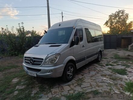 Серый Мерседес Sprinter, объемом двигателя 2.2 л и пробегом 530 тыс. км за 11706 $, фото 1 на Automoto.ua