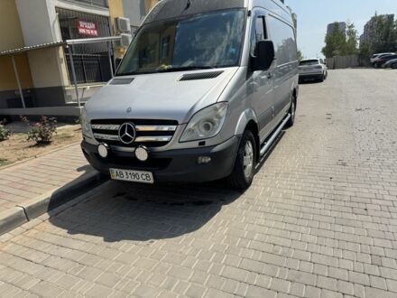 Серый Мерседес Sprinter, объемом двигателя 3 л и пробегом 374 тыс. км за 13939 $, фото 1 на Automoto.ua