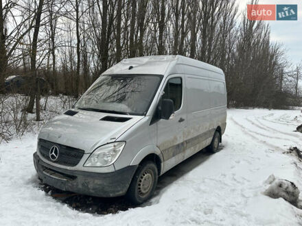 Серый Мерседес Sprinter, объемом двигателя 2.15 л и пробегом 355 тыс. км за 5500 $, фото 1 на Automoto.ua