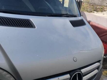 Серый Мерседес Sprinter, объемом двигателя 0 л и пробегом 306 тыс. км за 15000 $, фото 1 на Automoto.ua