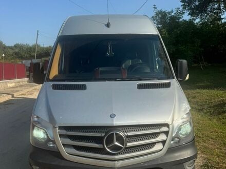 Серый Мерседес Sprinter, объемом двигателя 2.99 л и пробегом 800 тыс. км за 15500 $, фото 1 на Automoto.ua