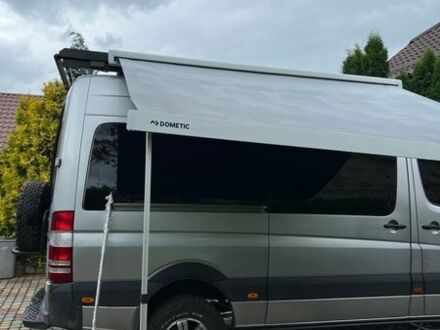 Серый Мерседес Sprinter, объемом двигателя 2.14 л и пробегом 330 тыс. км за 41000 $, фото 1 на Automoto.ua