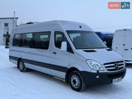 Серый Мерседес Sprinter, объемом двигателя 2.99 л и пробегом 315 тыс. км за 37000 $, фото 1 на Automoto.ua