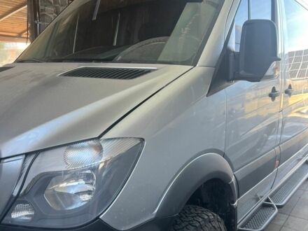 Серый Мерседес Sprinter, объемом двигателя 2.14 л и пробегом 330 тыс. км за 36000 $, фото 1 на Automoto.ua