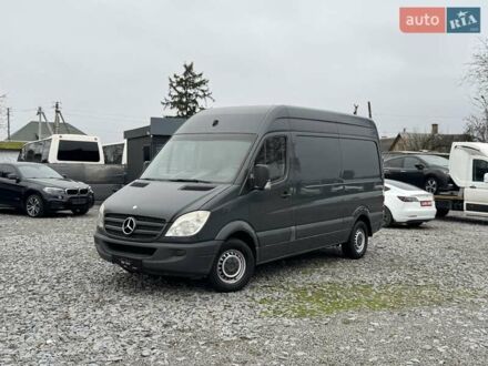 Серый Мерседес Sprinter, объемом двигателя 2.15 л и пробегом 444 тыс. км за 11350 $, фото 1 на Automoto.ua