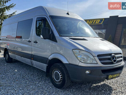 Серый Мерседес Sprinter, объемом двигателя 2.15 л и пробегом 300 тыс. км за 10700 $, фото 1 на Automoto.ua