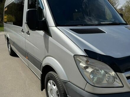 Серый Мерседес Sprinter, объемом двигателя 2.1 л и пробегом 440 тыс. км за 26000 $, фото 1 на Automoto.ua