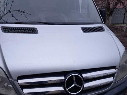 Серый Мерседес Sprinter, объемом двигателя 2.14 л и пробегом 375 тыс. км за 10800 $, фото 1 на Automoto.ua