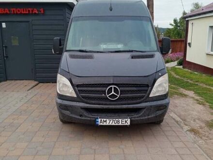 Серый Мерседес Sprinter, объемом двигателя 2.14 л и пробегом 562 тыс. км за 10000 $, фото 1 на Automoto.ua