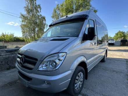 Сірий Мерседес Sprinter, об'ємом двигуна 3 л та пробігом 649 тис. км за 13500 $, фото 1 на Automoto.ua