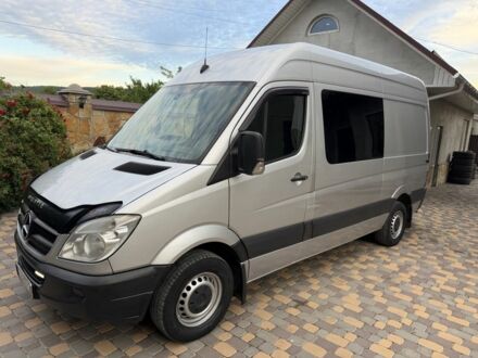 Серый Мерседес Sprinter, объемом двигателя 2.1 л и пробегом 300 тыс. км за 16500 $, фото 1 на Automoto.ua