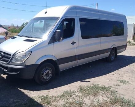 Серый Мерседес Sprinter, объемом двигателя 2.99 л и пробегом 750 тыс. км за 30000 $, фото 1 на Automoto.ua