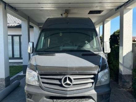 Серый Мерседес Sprinter, объемом двигателя 2.1 л и пробегом 378 тыс. км за 16300 $, фото 1 на Automoto.ua