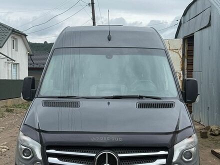 Серый Мерседес Sprinter, объемом двигателя 2.1 л и пробегом 299 тыс. км за 19000 $, фото 1 на Automoto.ua