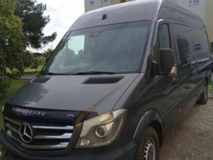Серый Мерседес Sprinter, объемом двигателя 3 л и пробегом 299 тыс. км за 22000 $, фото 1 на Automoto.ua
